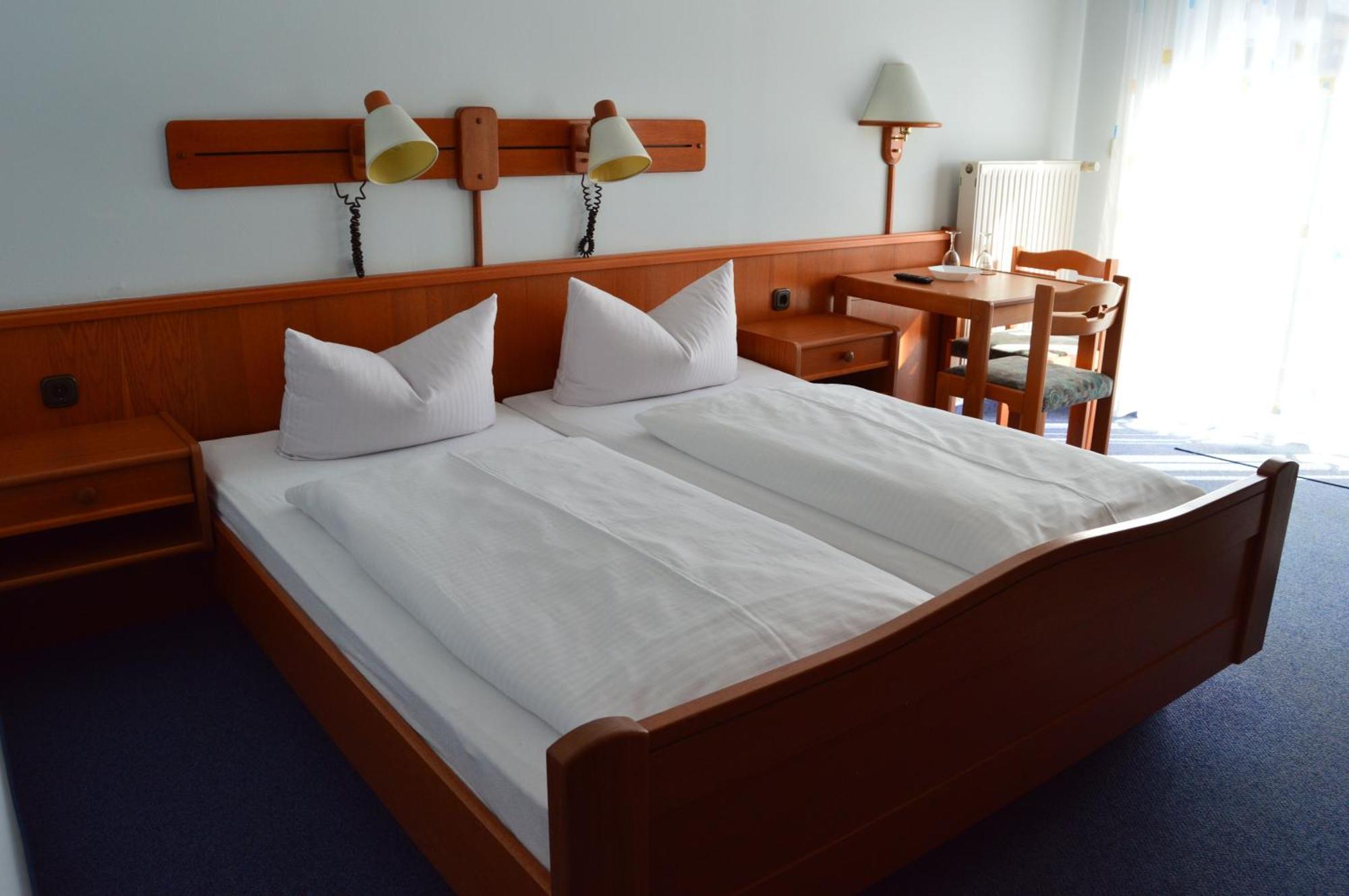 Gasthof-Pension Fraenkische Schweiz Obertrubach Esterno foto